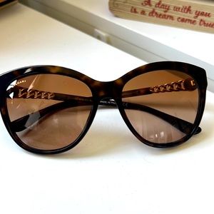 Authentic Bvlgari sunglasses only worn once, no scratches. Perfect condition.
